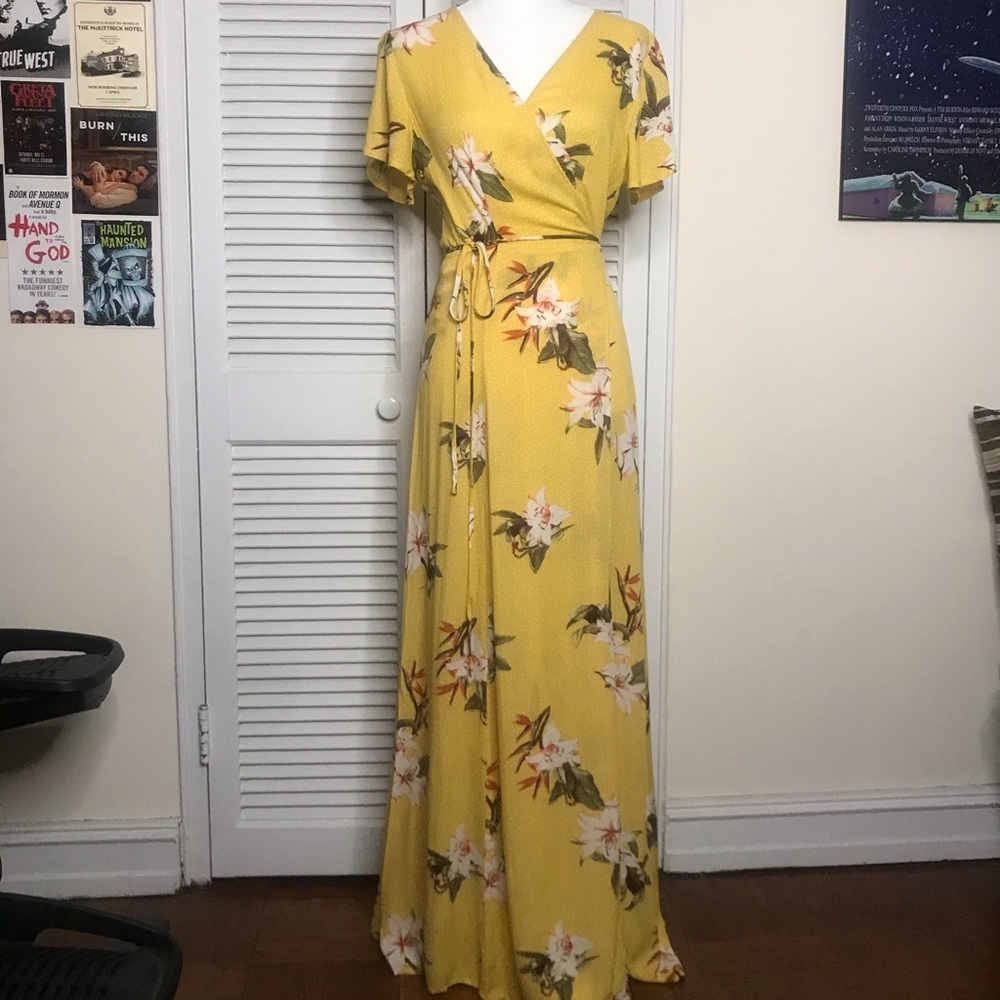 Heart of Marigold Yellow Tropical Wrap Maxi Dress - Picture 5 of 8